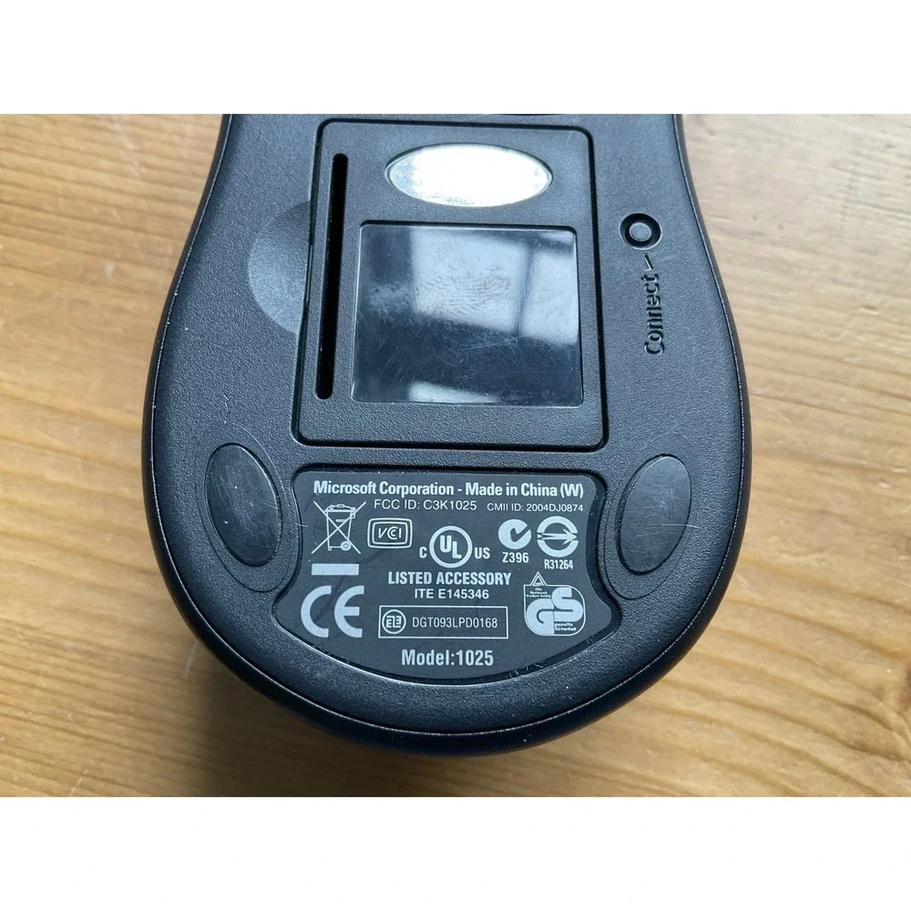 Genuine Original Microsoft Wireless Optical Mouse Model: 1025 NO RECEIVER